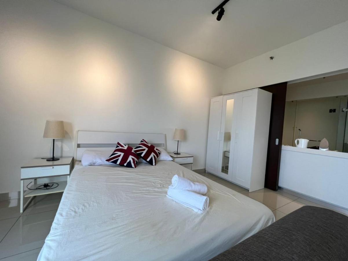Francesco Suite - Trefoil Setia Alam-Near Setia City Mall & Setia Convention Centre Bagian luar foto