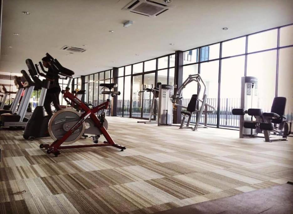 Francesco Suite - Trefoil Setia Alam-Near Setia City Mall & Setia Convention Centre Bagian luar foto