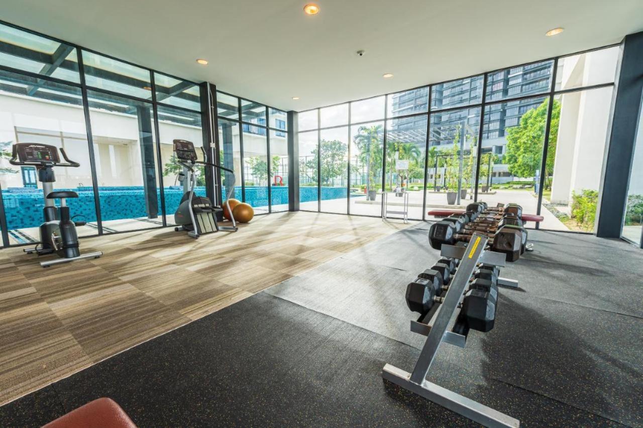 Francesco Suite - Trefoil Setia Alam-Near Setia City Mall & Setia Convention Centre Bagian luar foto